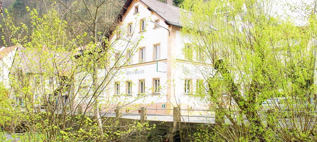 Hotel Haus Bauer Bad Berneck im Fichtelgebirge Buitenkant foto
